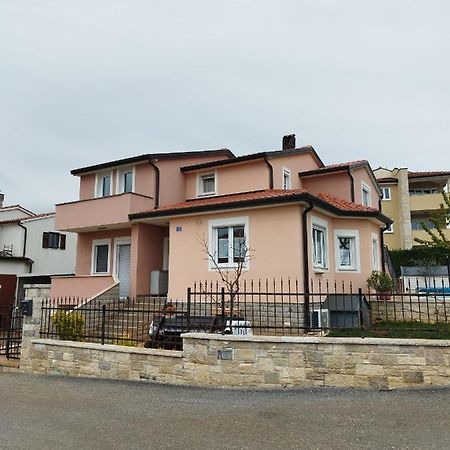 Ferienwohnung Tonis Buje Exterior foto