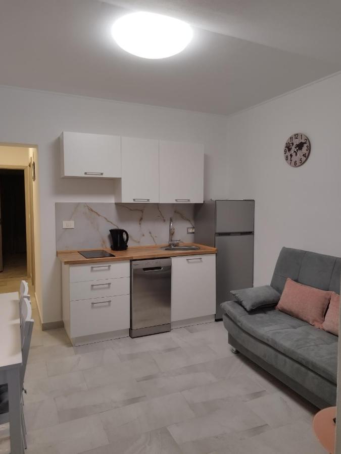 Ferienwohnung Tonis Buje Exterior foto